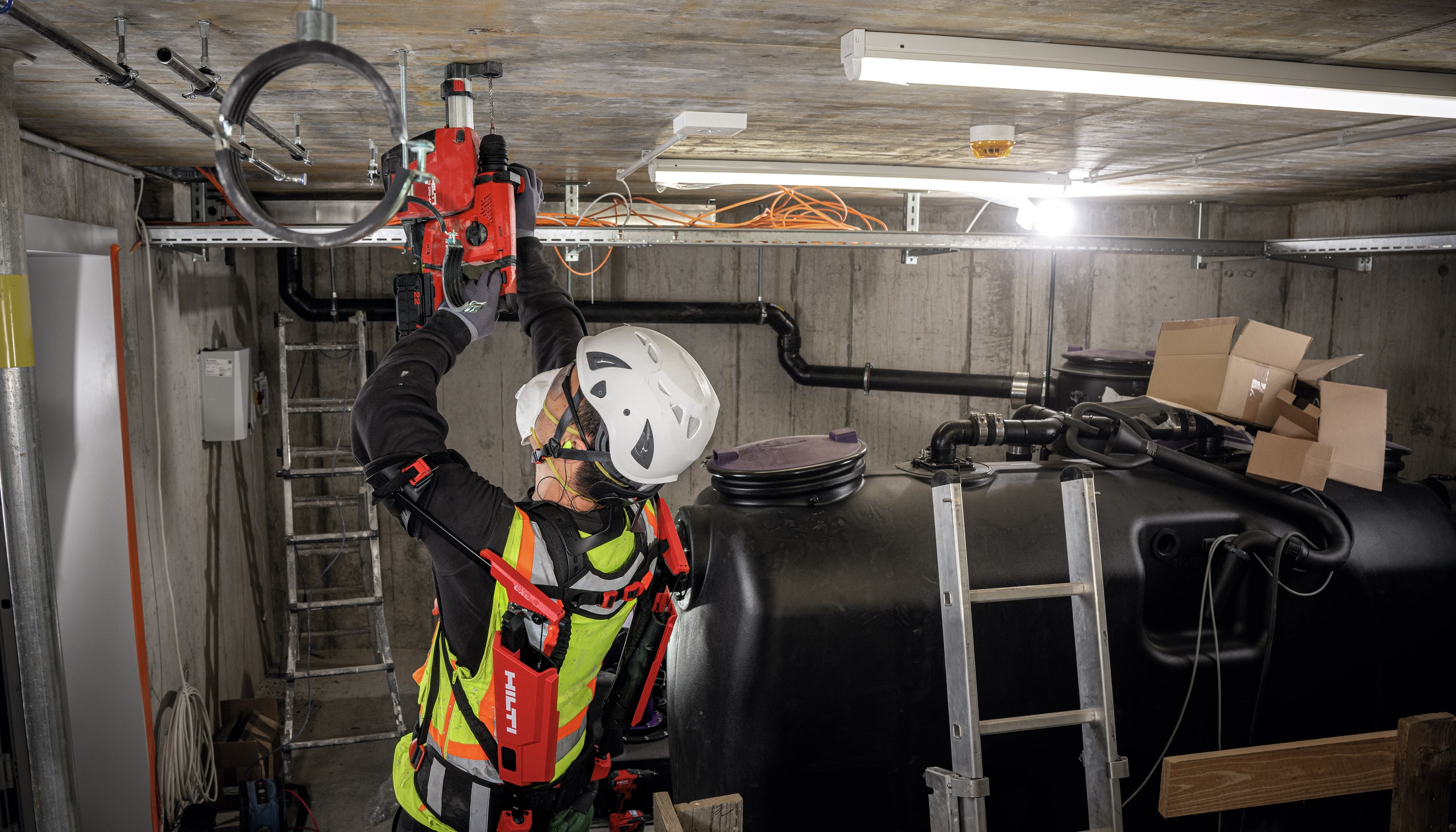 EXO-S exoskelet voor bovenhoofds werk