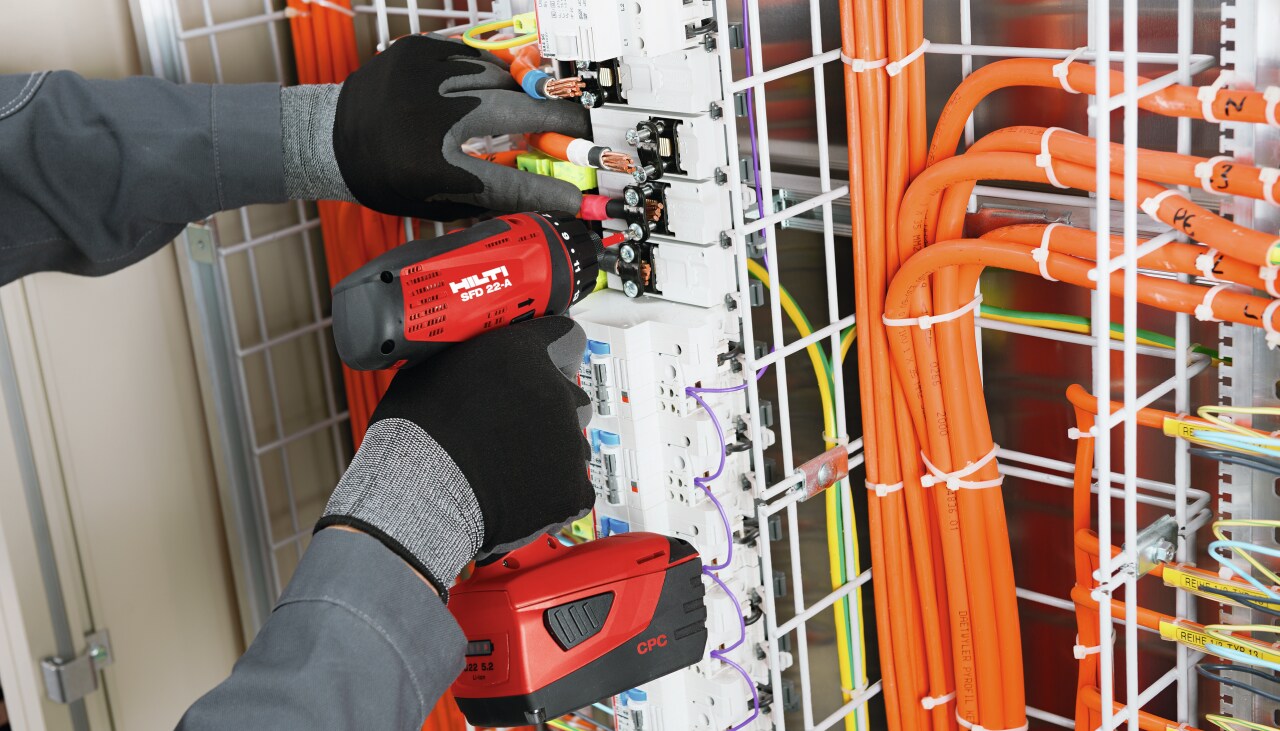 Boulonnage des connexions électriques
