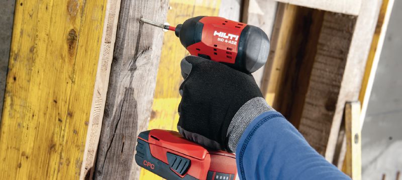Visseuse à choc sans fil SID 4-A22 Clé à choc sans fil compacte 22 V avec mandrin hexagonal rapide 1/4 pour des travaux de moyenne importance Applications 1