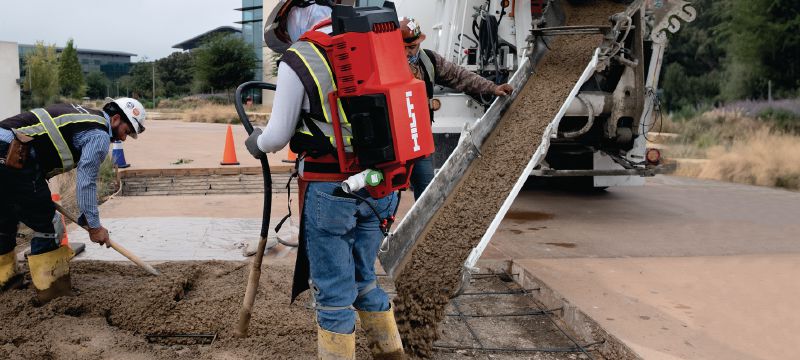 NCV 10-22 rugzakbetontriller Rugzakbetontriller op accu met koolborstelloze motor om muren, platen en funderingen te verdichten (Nuron-accuplatform) Toepassingen 1