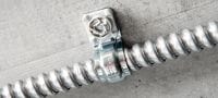 X-FB MX P-clip Metalen kabel-/doorvoerklem voor gebruik met nagels op strip Toepassingen 2