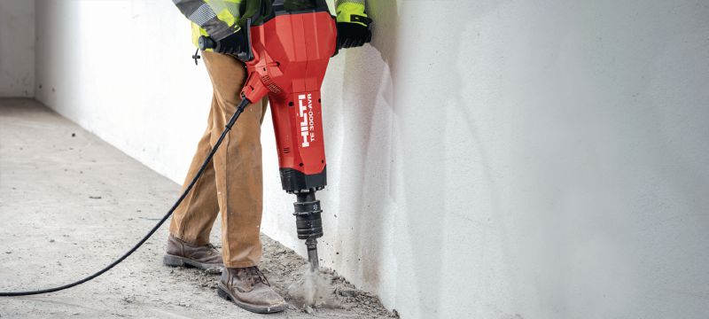 Marteau-piqueur électrique TE 3000-AVR pour charges lourdes Burineur ultra-puissant pour la démolition lourde du béton, la découpe de l'asphalte, les travaux de terrassement et la pose de tiges de mise à la terre Applications 1