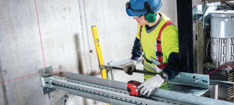 PMC 46 Lood en lijnlaser Rode combi-laser met 2 lijnen en 4 punten voor loodgieterswerk, nivelleren, uitlijnen en haaks maken Toepassingen 1