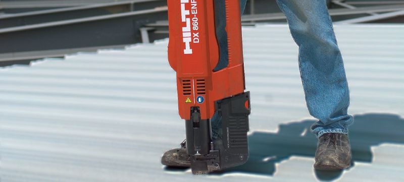 6,8/18 M40 Cartouches en bande Clean-Tec longues de calibre .27 à utiliser avec des cloueurs à poudre pour la fixation de panneaux métalliques Applications 1