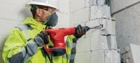 TE 500 SDS Max sloophamer Robuuste SDS Max (TE-Y) sloophamer voor licht beitelwerk in beton en metselwerk Toepassingen 1