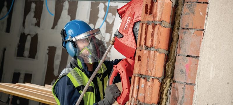 DCH 300-X Elektrische doorslijpmachine Elektrische handbediende diamantslijper voor nat en droog werken – tot 120 mm zaagdiepte met bladen van 305 mm Toepassingen 1