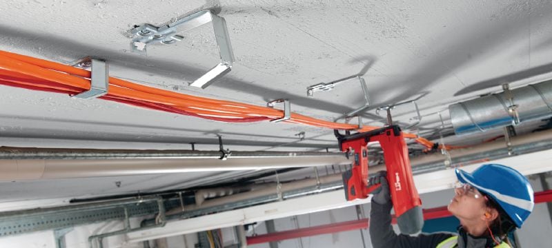 X-ECH-FE MX Metalen kabelhouder Metalen houder voor samengebundelde kabels voor gebruik met nagels op strip of ankers op plafonds of wanden Toepassingen 1