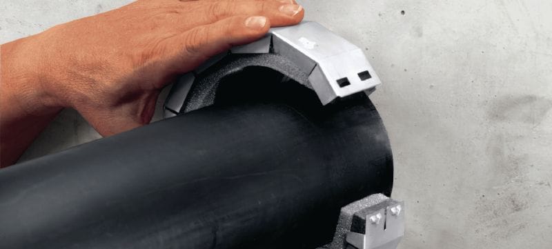 Colliers coupe-feu CFS-C Collier coupe-feu de rénovation conforme aux normes ATE pour favoriser la création d'une barrière anti-feu et anti-fumée autour des tuyaux existants entre 32 et 160 mm de diamètre Applications 1